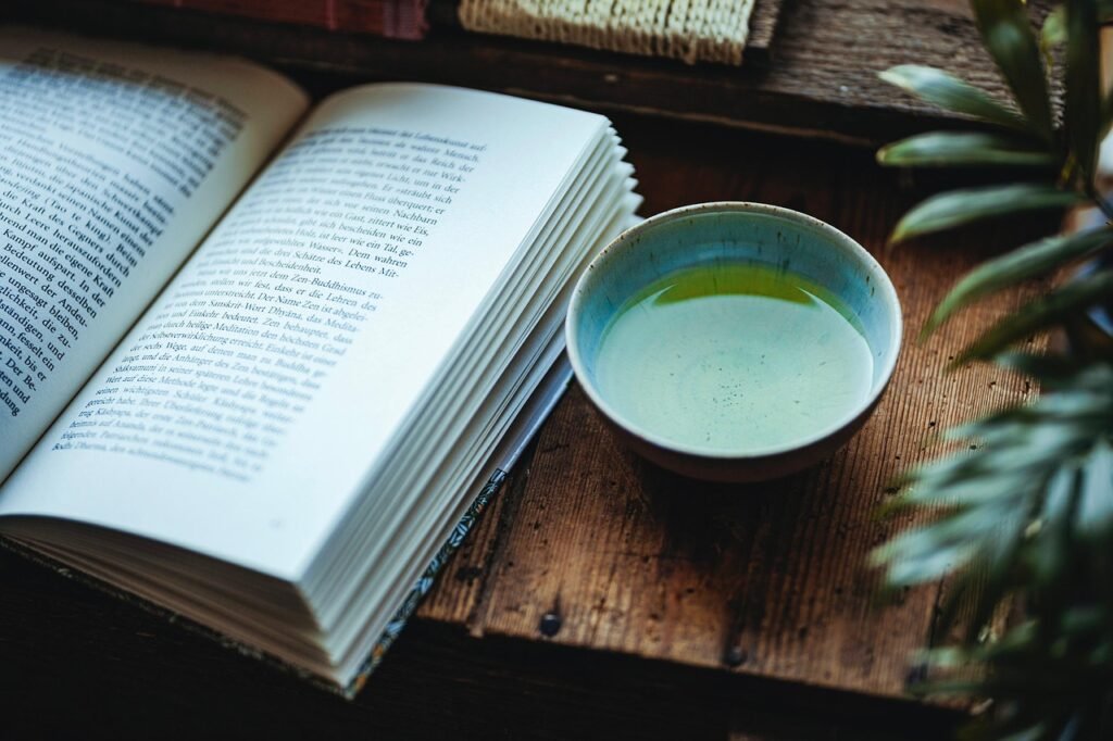 reading, nature, tea, teatime, teapot, green tea, japan, sencha, rainy, rain, calm